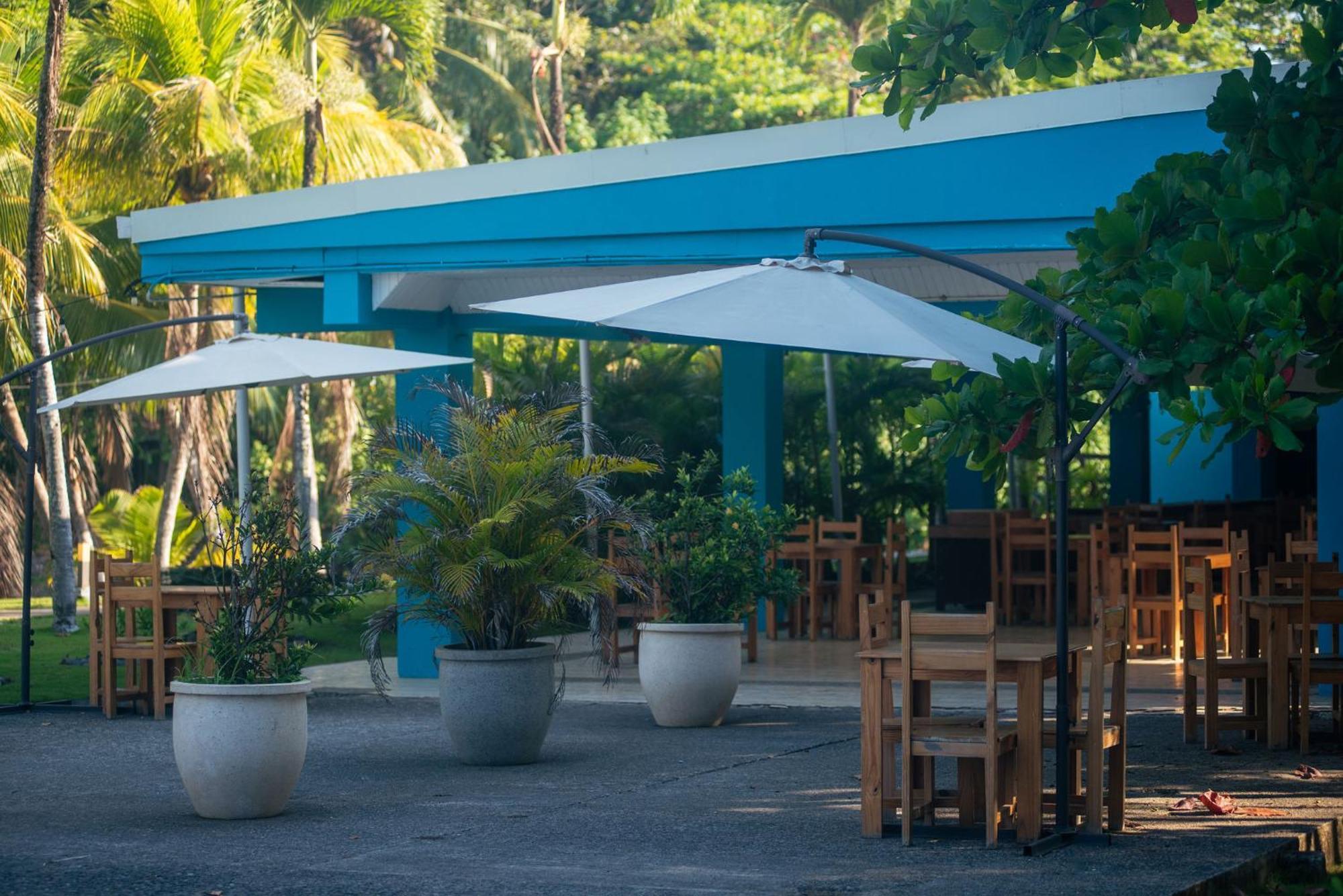 Beach Break Resort & Cr Surf Camp Хако Екстер'єр фото