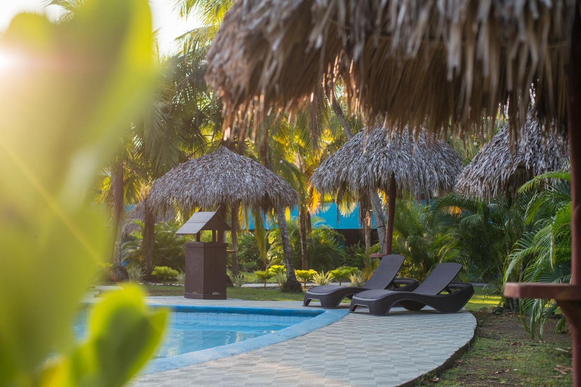 Beach Break Resort & Cr Surf Camp Хако Екстер'єр фото
