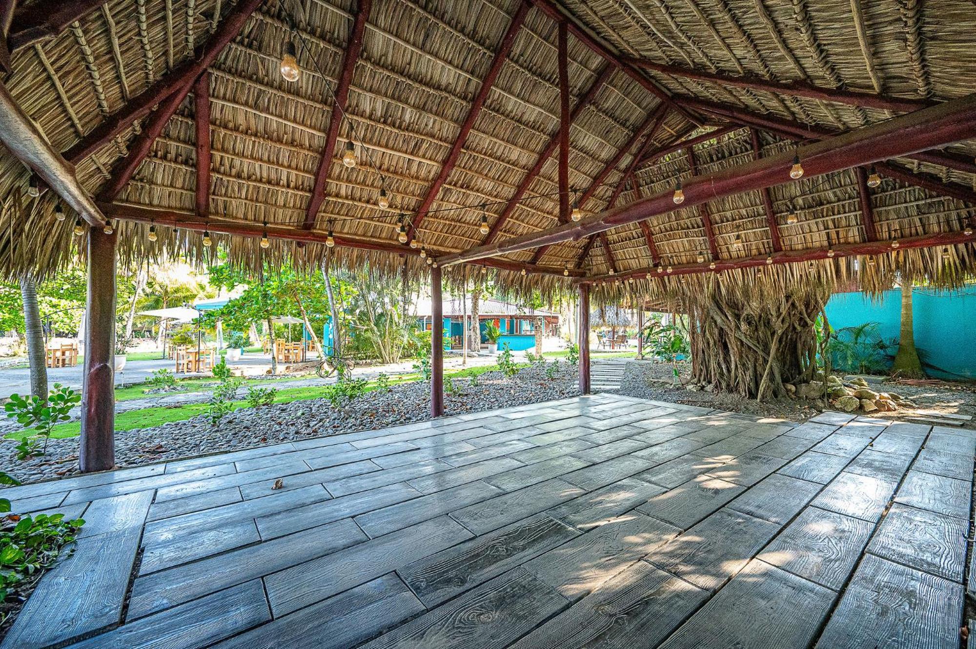 Beach Break Resort & Cr Surf Camp Хако Екстер'єр фото