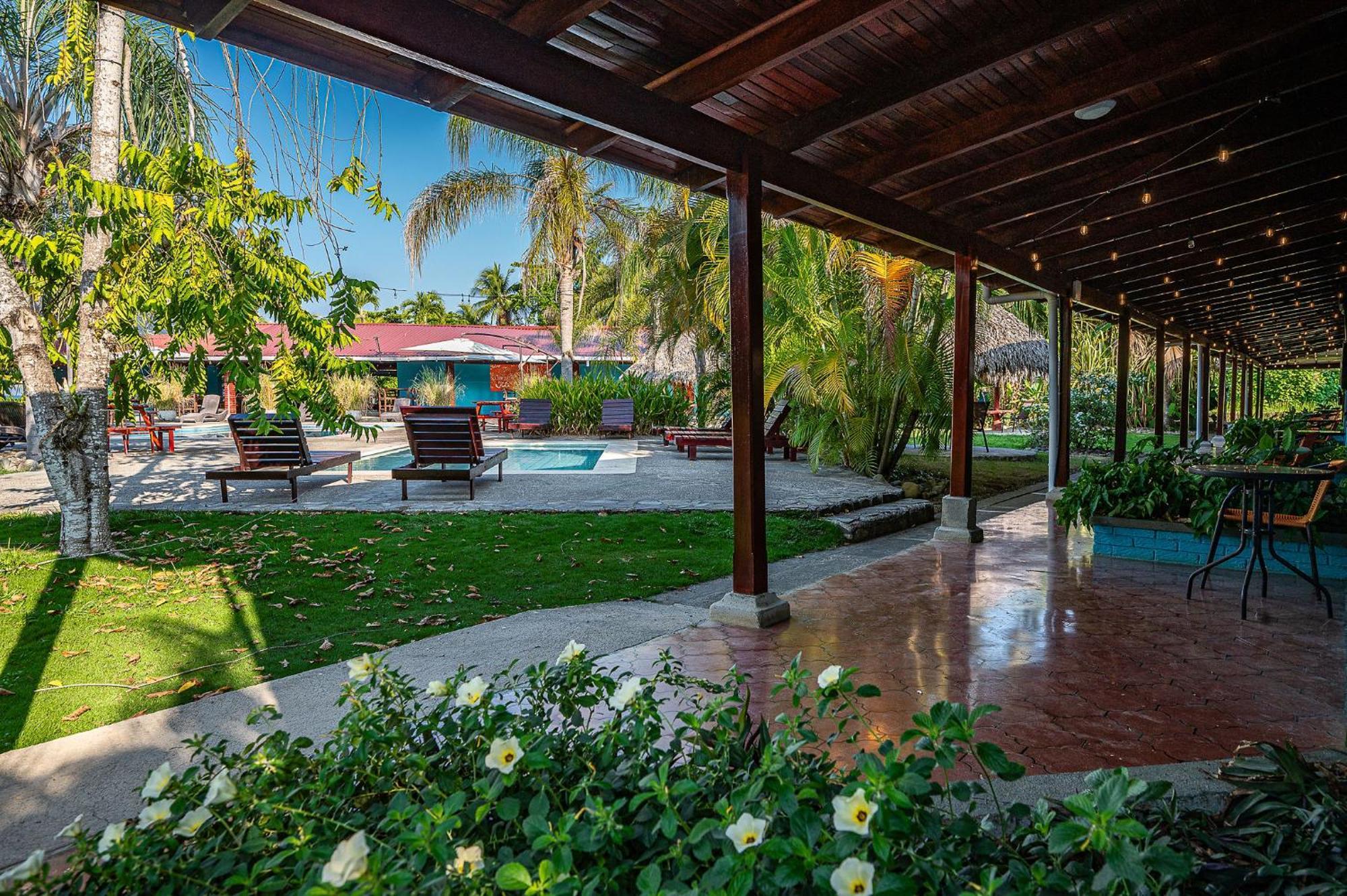 Beach Break Resort & Cr Surf Camp Хако Екстер'єр фото