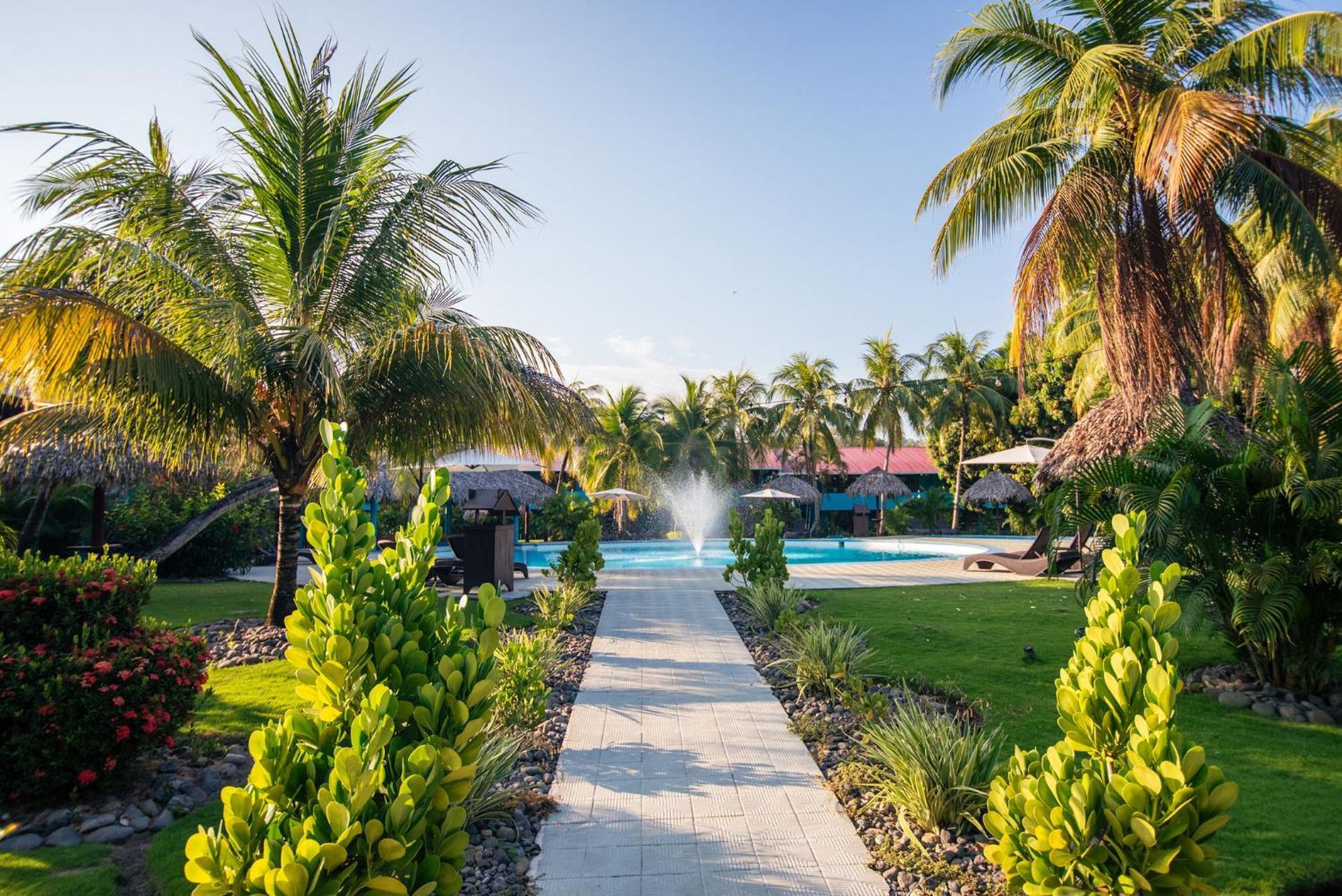 Beach Break Resort & Cr Surf Camp Хако Екстер'єр фото