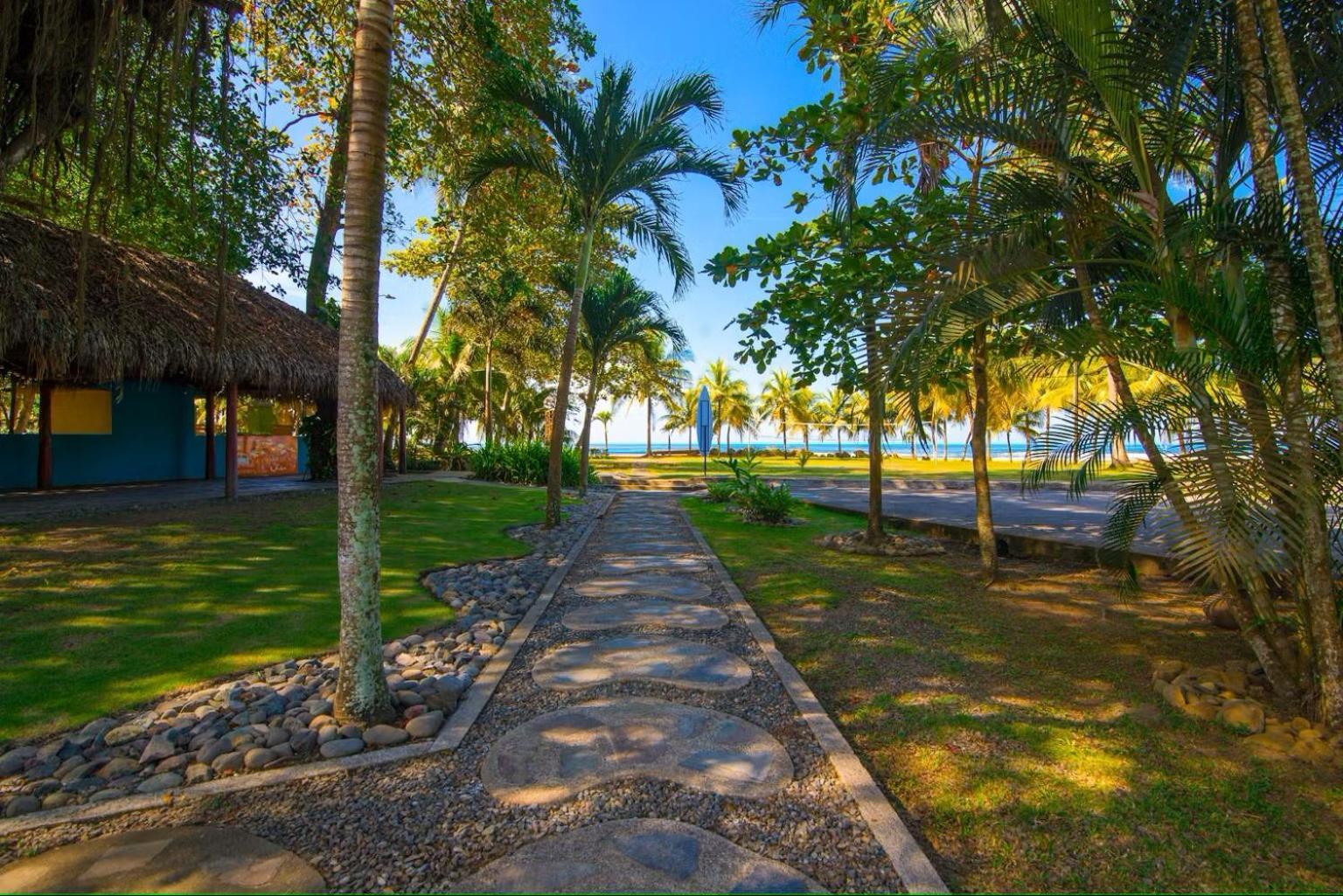 Beach Break Resort & Cr Surf Camp Хако Екстер'єр фото